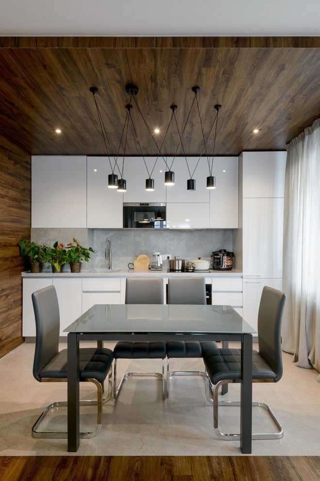 teto em transição para parede feito de laminado