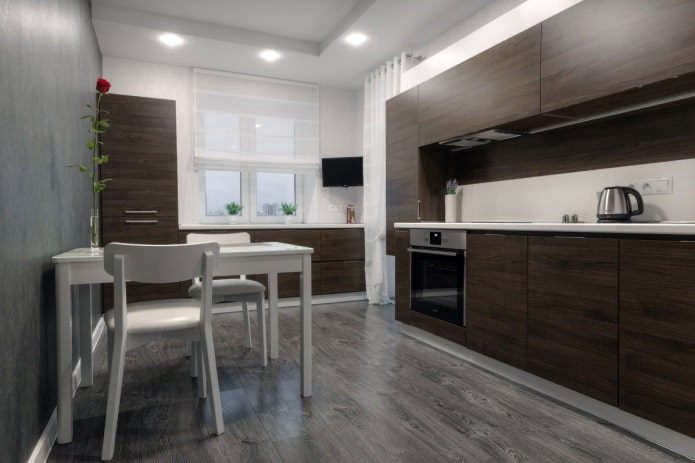 Laminado cinza no interior da cozinha