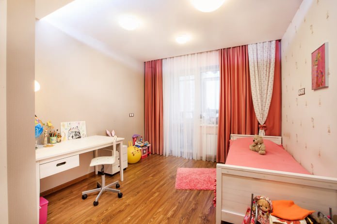 laminado no interior do quarto das crianças
