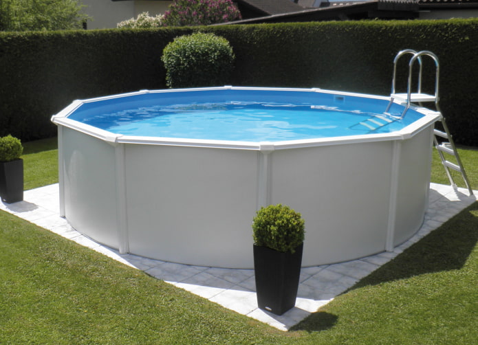 piscina de verão na dacha