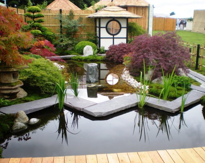 decoração de jardim em estilo japonês
