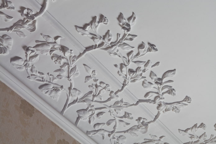 moldura de teto de gesso
