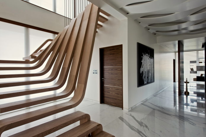 escada no interior de uma casa no estilo hi-tech