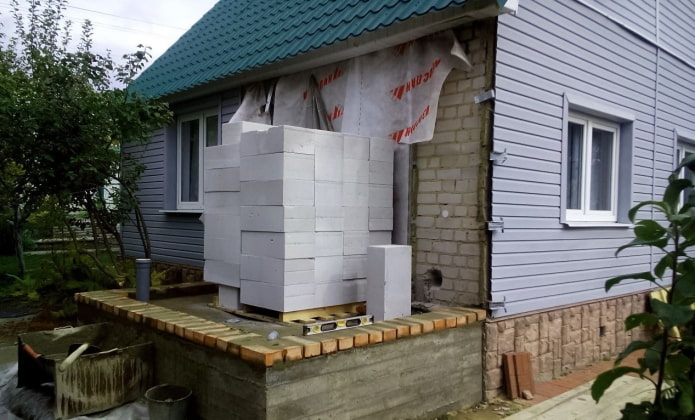 blocos de concreto para construir um chuveiro