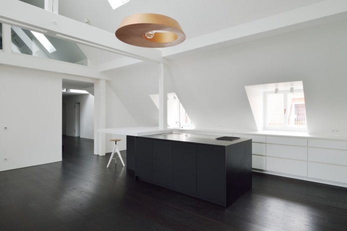 linóleo na cor wengué com imitação de laminado no interior