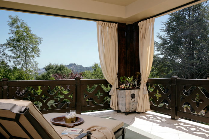 cortinas de linho no terraço