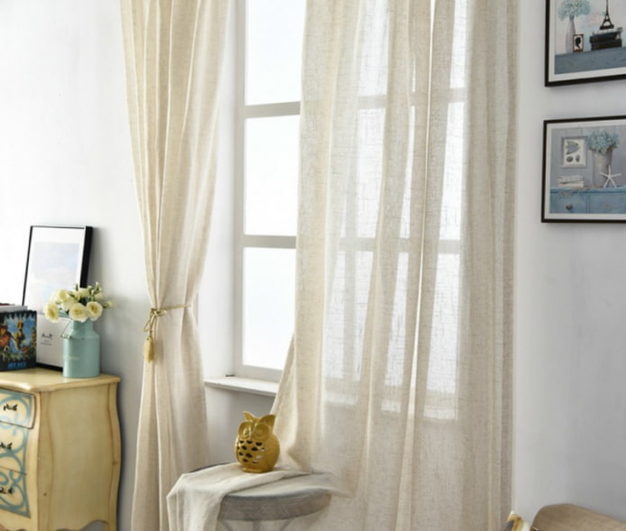 cortinas de linho com um clipe