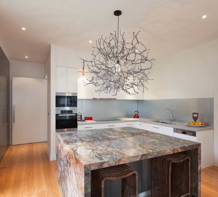 lustre em forma de galhos