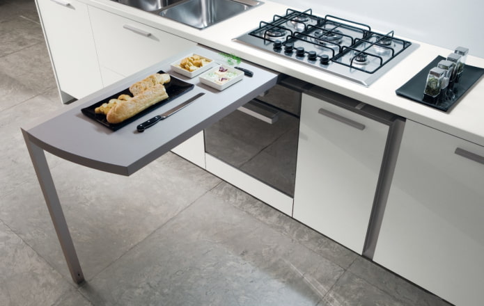 móveis transformadores para uma cozinha-sala de estar pequena