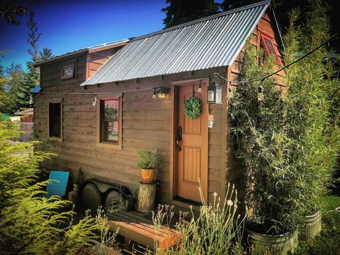 Tiny Tack House no verão