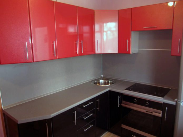 Fachadas de cozinha em MDF com revestimento de PVC