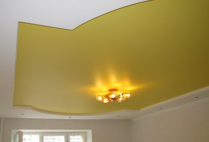 tecido elástico fosco em amarelo