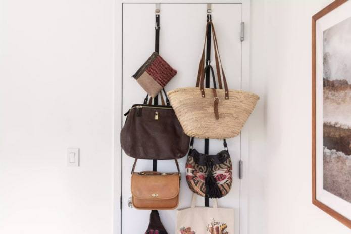 bolsas em ganchos