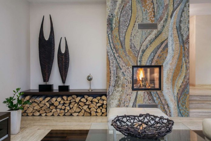 lareira revestida com azulejos