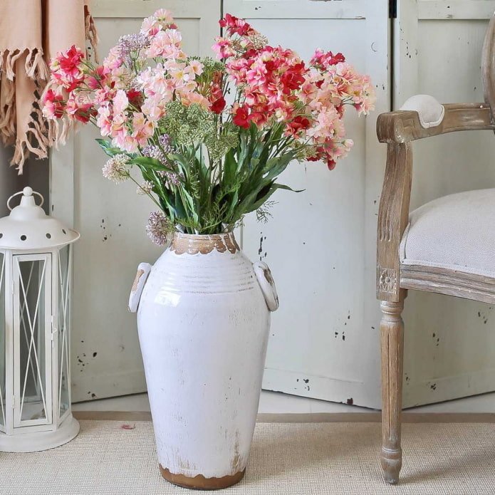 flores frescas em um vaso