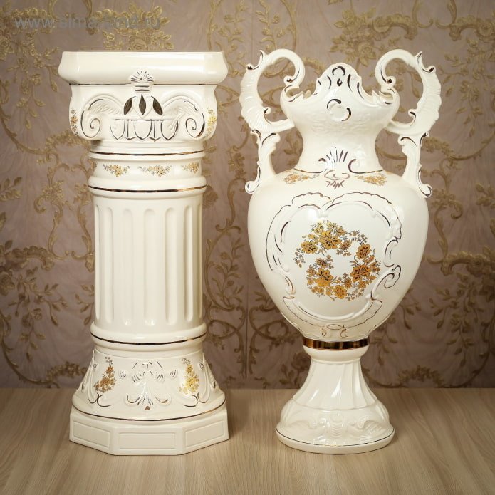vasos em estilo grego