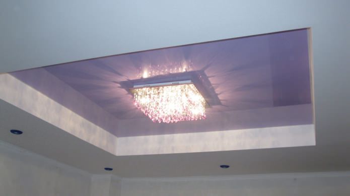 Iluminação na cozinha com teto falso