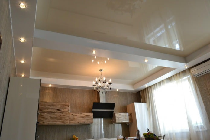 Construção em gesso cartonado com teto falso na cozinha