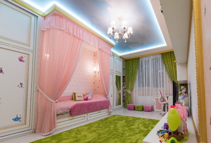 cortinas combinadas em quarto de menina