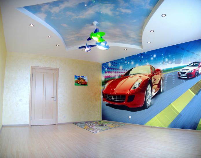 teto falso com impressão de fotos no quarto infantil