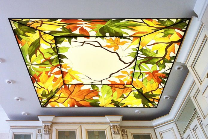 tecido elástico com impressão fotográfica em forma de vitral