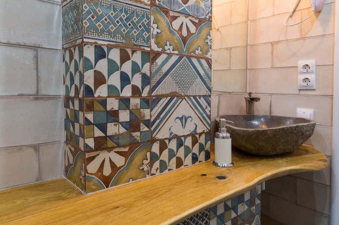 Caixa forrada com azulejos