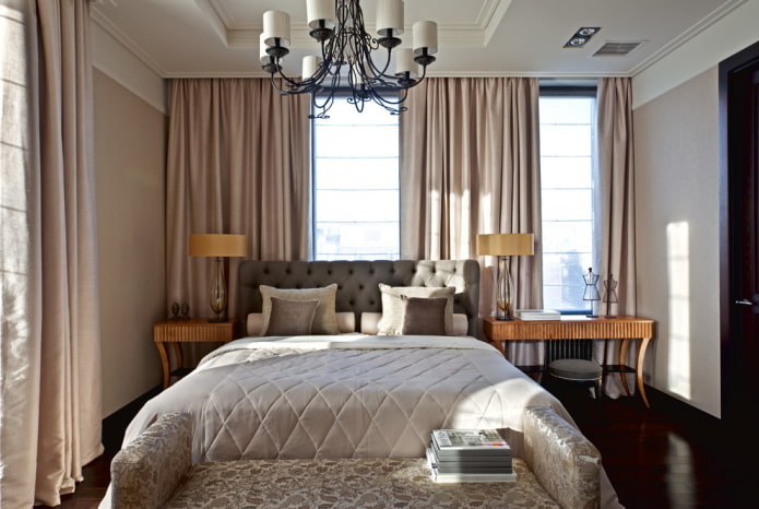 cortinas noturnas de cor sólida no quarto