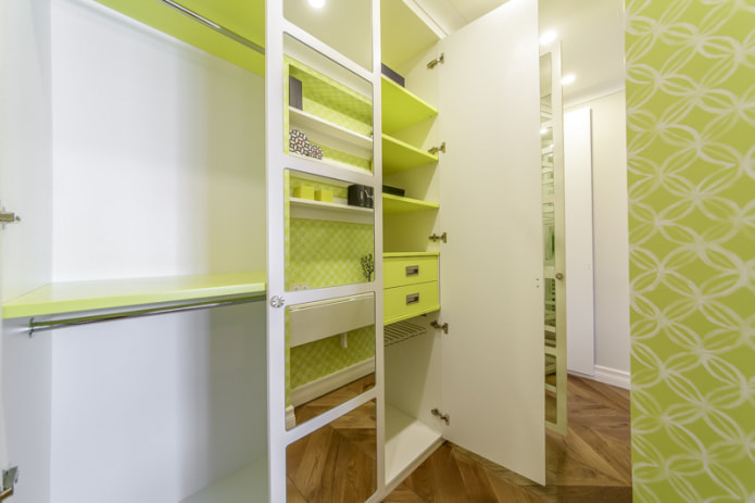 camarim com papel de parede verde