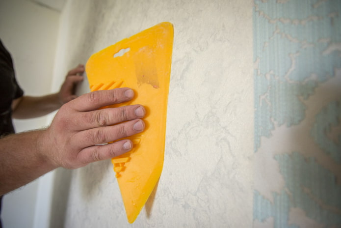 espátula para papel de parede