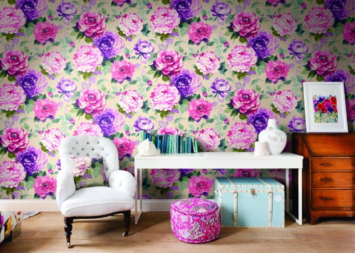 papel de parede com peônias no interior
