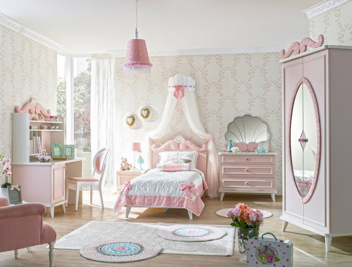 monograma no interior de um quarto infantil