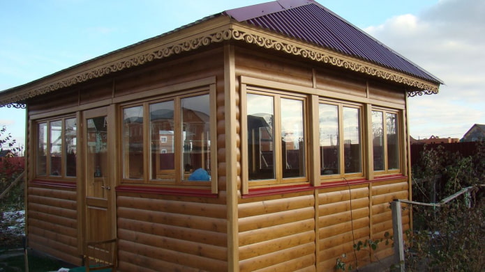 gazebo de casa de bloco com entalhe