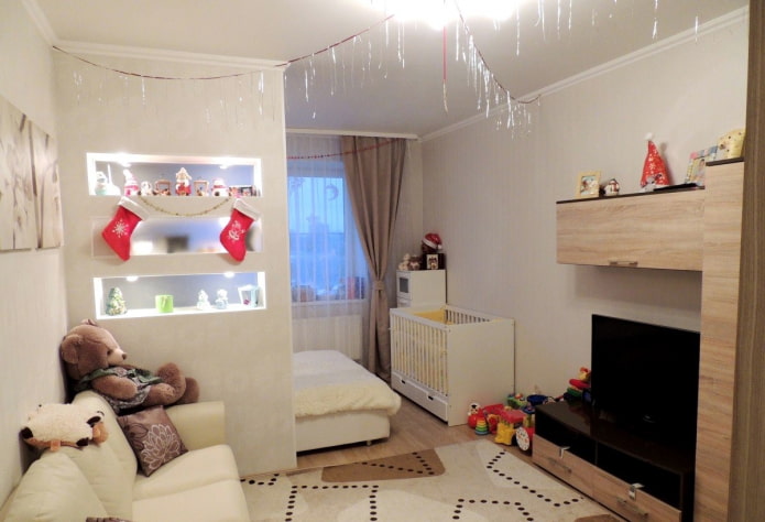 apartamento de um cômodo com uma criança pequena