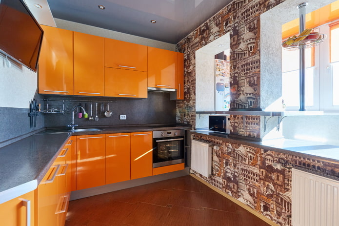 papel de parede no interior da cozinha em tons de laranja