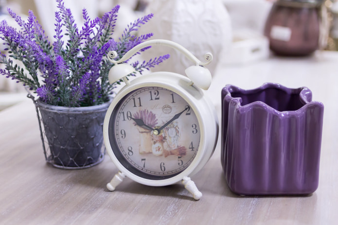 Acessórios em tons lavanda