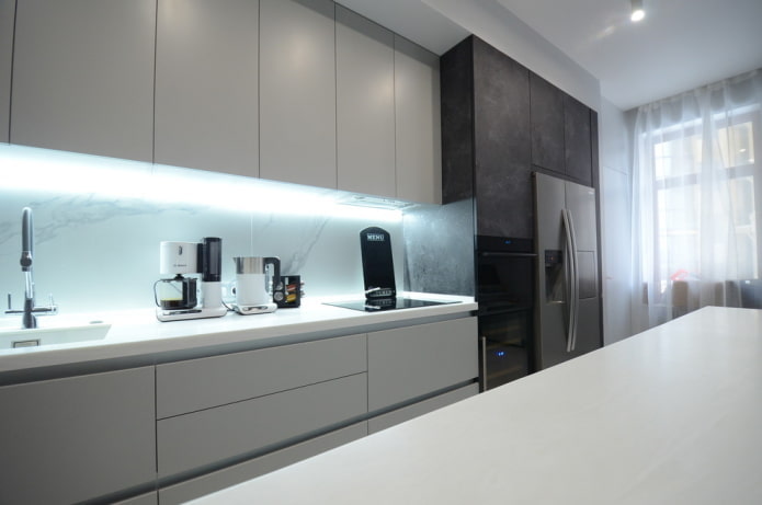 Iluminação fria em estilo high-tech