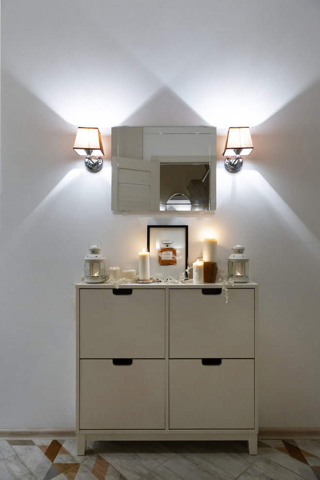 localização das luminárias no interior do corredor