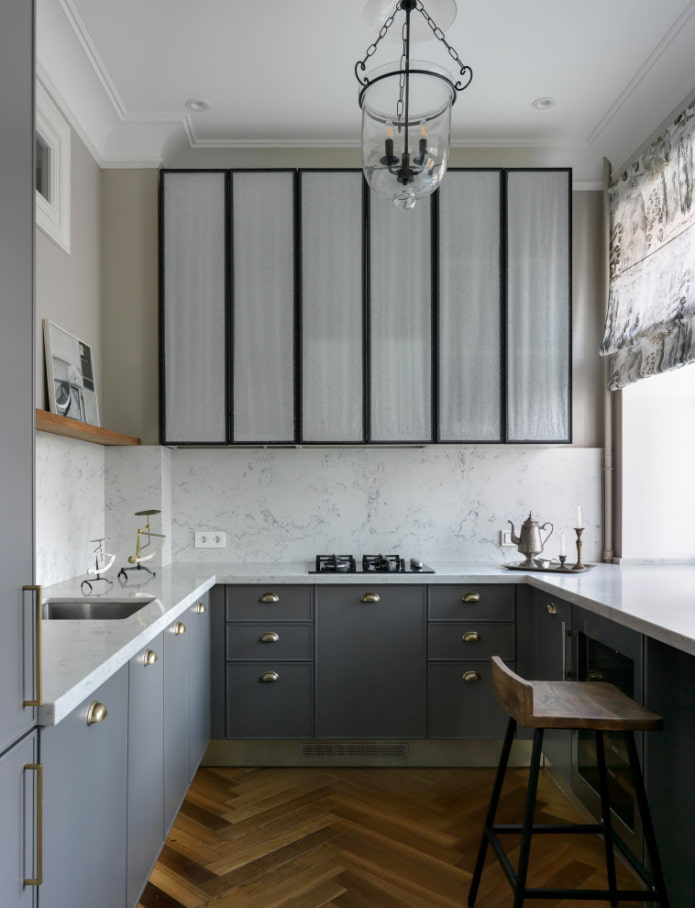 Conjunto de cozinha em formato de U