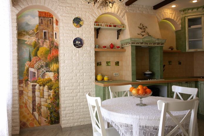 painel no interior da cozinha no estilo provençal
