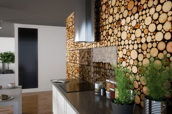 painel em toda a parede no interior da cozinha