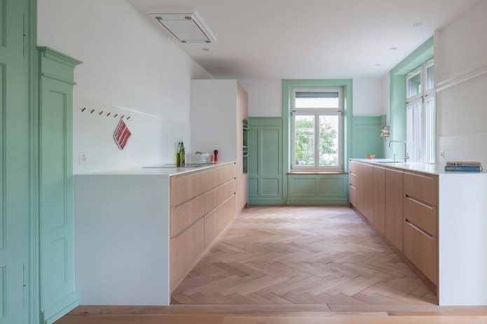 Parquet claro na cozinha