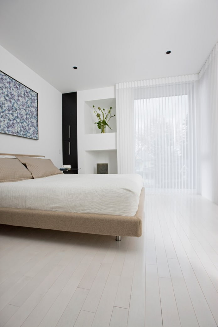 Parquet branco no quarto