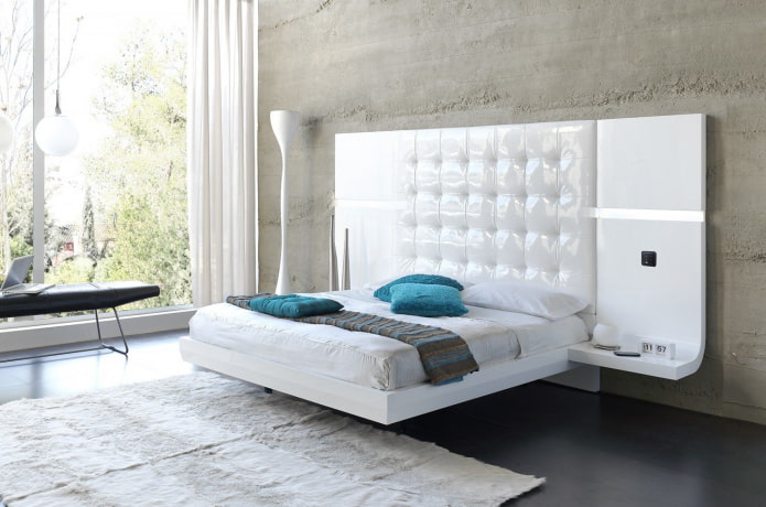 cama branca com efeito flutuante