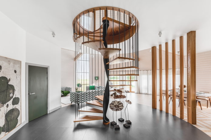escada em espiral na casa