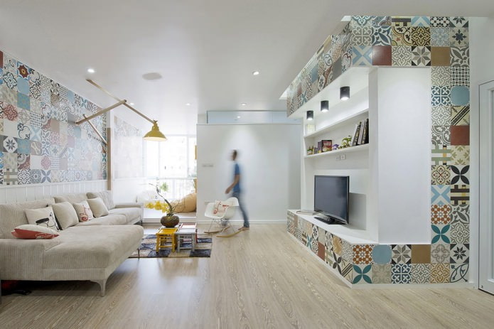 Azulejos de patchwork na sala de estar