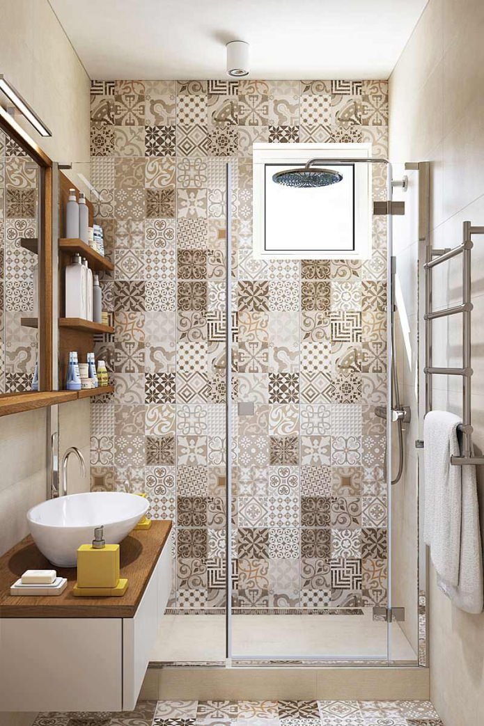 Azulejos de patchwork no banheiro