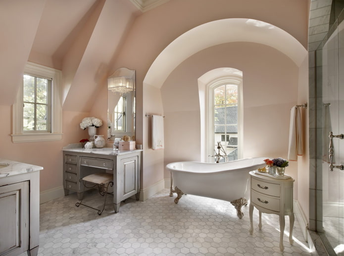 azulejos no interior do banheiro em estilo shabby chic