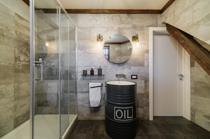 azulejos no interior de um banheiro no estilo loft