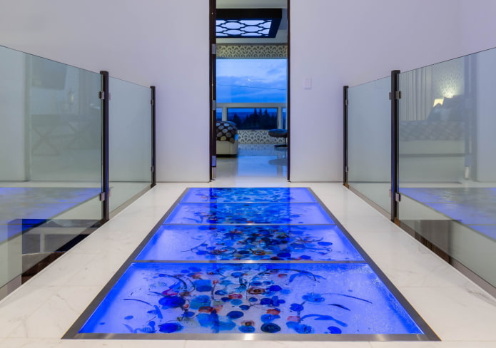 iluminação de piso com módulos de luz no interior