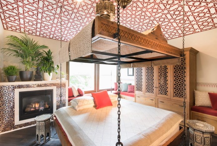 Cama suspensa em estilo oriental